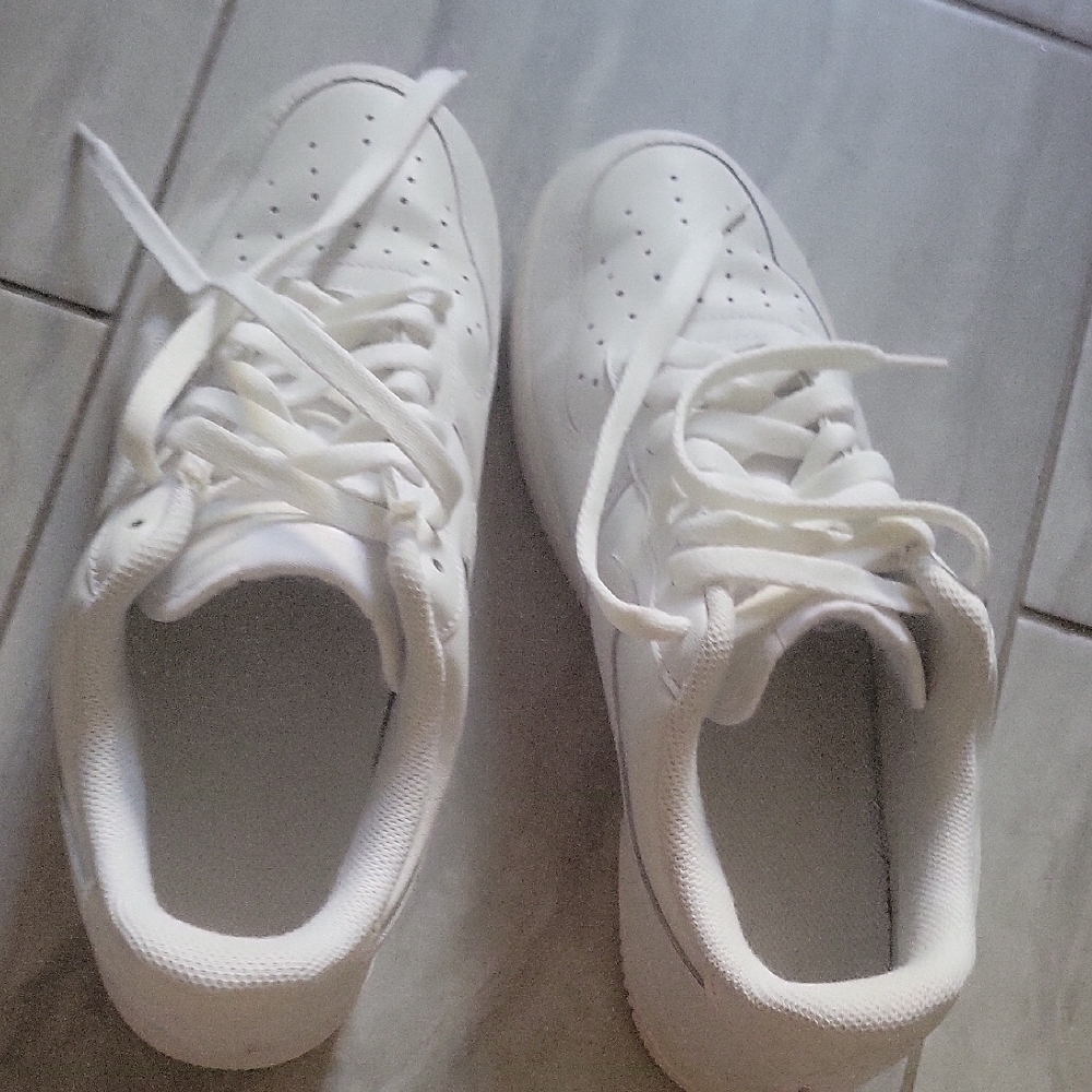 Nike Air Force Flyease  White Men's Sneakers Size US 10 - Picture 3 of 16